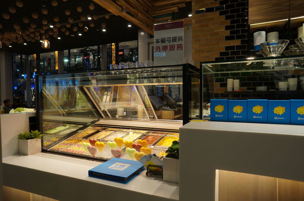 Ice monster(微風松高店):ice monster♥ 冬天也能吃到芒果冰 ♥愛心冰棒