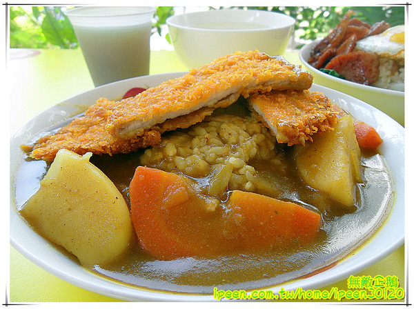 功夫啦哩：【台南-東區】大推黯然銷魂飯.懦夫救星~周星馳大粉絲開得店!《功夫啦哩》