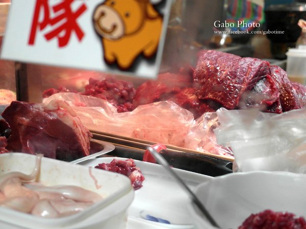六千牛肉湯：【台南】台南最強最傳奇牛肉湯●六千牛肉湯●讓人又愛又恨的早鳥限定！