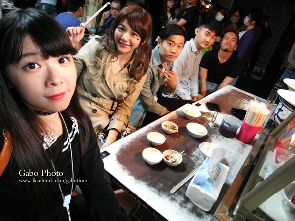 六千牛肉湯：【台南】台南最強最傳奇牛肉湯●六千牛肉湯●讓人又愛又恨的早鳥限定！