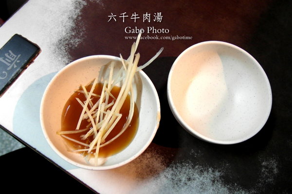 六千牛肉湯：【台南】台南最強最傳奇牛肉湯●六千牛肉湯●讓人又愛又恨的早鳥限定！