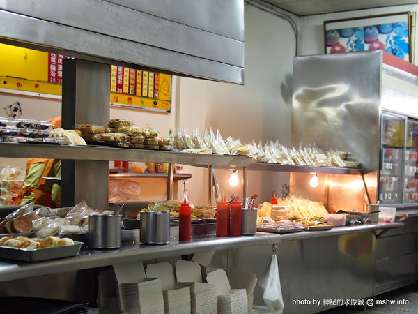 五奇自助早點:【食記】台中五奇自助早點@豐原 : 外酥內軟,口感獨特的蛋餅