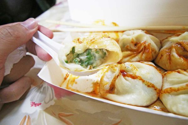 【新竹美食】皇膳湯包-皮薄的爆漿小籠包