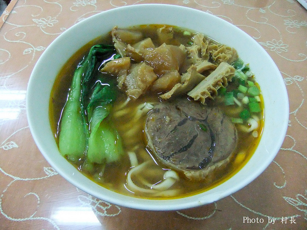 清水館台中小排麵：【食記】｛高雄。鹽埕區｝清水館-台中小排麵