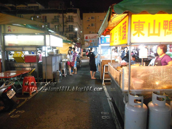 天才老媽:期待再相會~ 鼎山夜市1.雙蛋蚵仔煎