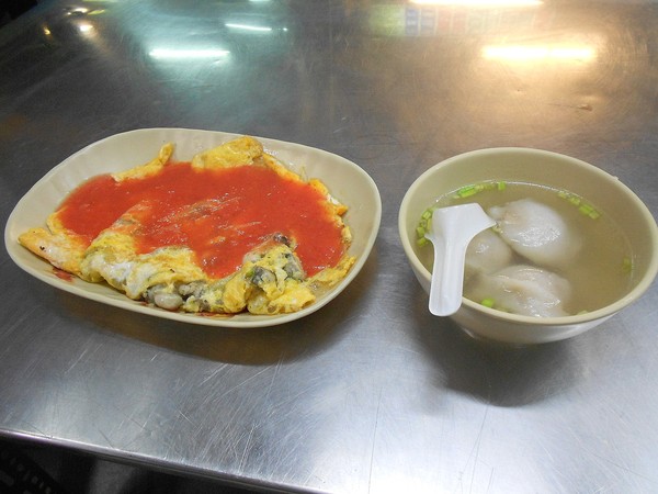 陳家雙蛋蚵仔煎：期待再相會~ 鼎山夜市4.珍珠肉圓+蚵仔煎