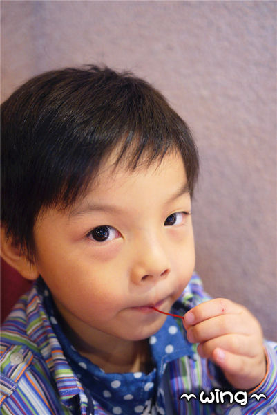 騎士維克餐廳：［台北東區］平價超值份量。【騎士維克餐廳】早午餐/卡菲騎士燉飯/提拉米蘇體驗(忠孝復興站美食)。