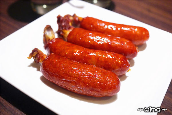 騎士維克餐廳：［台北東區］平價超值份量。【騎士維克餐廳】早午餐/卡菲騎士燉飯/提拉米蘇體驗(忠孝復興站美食)。