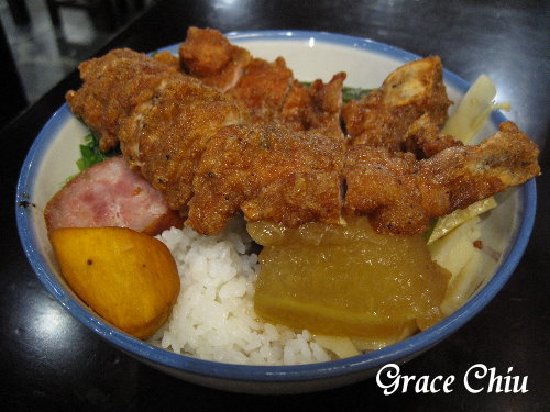 排骨飯，台生飲食亭～台北懷舊餐廳．台北復古餐廳，排骨便當．雞腿便當．手搖飲料