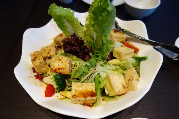 漢來蔬食(台南店):漢來蔬食台南店(南紡夢時代3樓) 一種創意也創新的蔬食料理