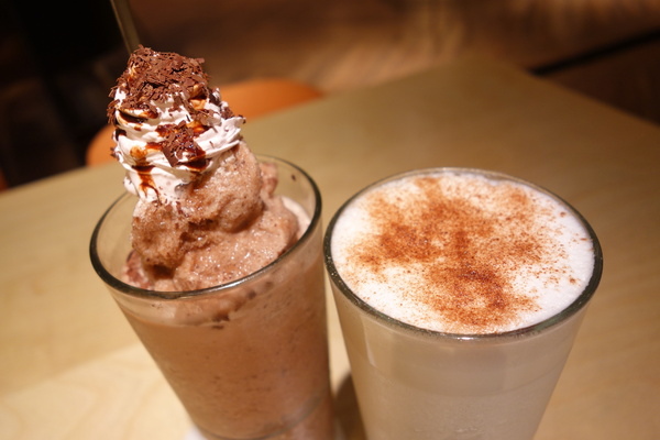 維圖斯咖啡 Café Vitus:維圖斯咖啡 Café Vitus+下午茶+早午餐+南京東路+巷弄+聚會+包場+三明治+帕尼尼+平價美食+布朗尼