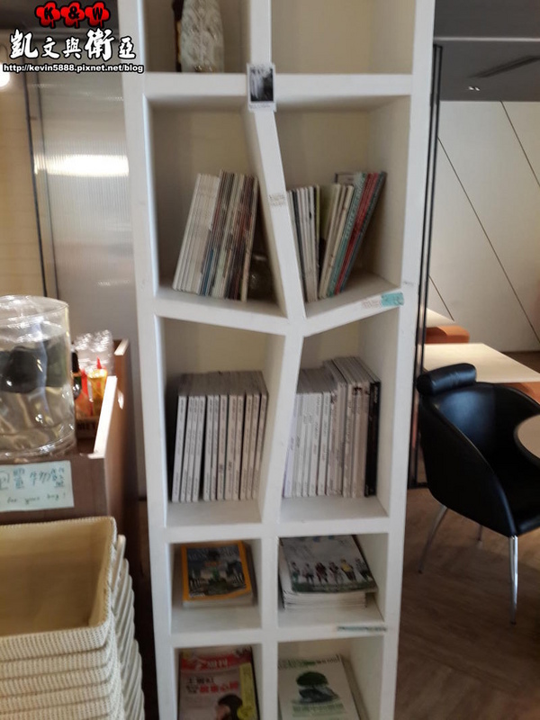 維圖斯咖啡 Café Vitus:【台北小巨蛋‧微風南京館美食】Vitus cafe 維圖斯咖啡~輕食‧咖啡‧下午茶專賣店~