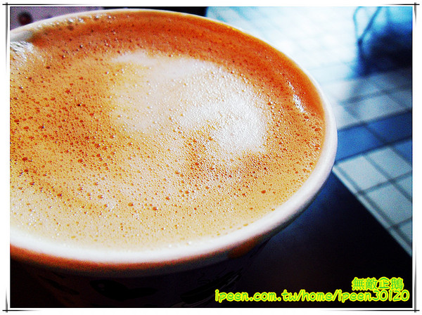 福沃滋咖啡:【台南-東區】夜貓.早茶新選擇..一起來消磨時間吧!~大推法式經典巧克力塔.栗子蒙布朗.金荷玉露青茶!《福沃滋》