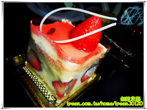 福沃滋咖啡:【台南-東區】夜貓.早茶新選擇..一起來消磨時間吧!~大推法式經典巧克力塔.栗子蒙布朗.金荷玉露青茶!《福沃滋》