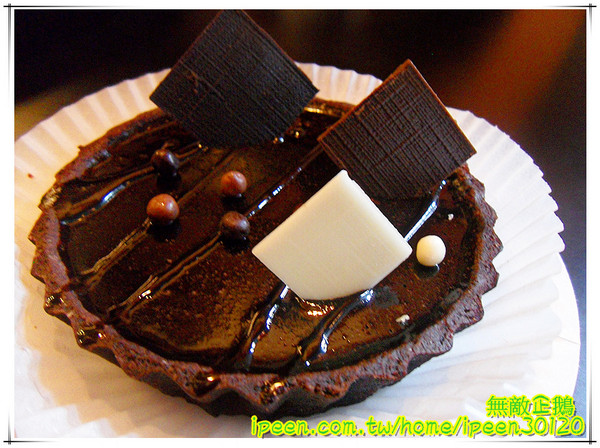 福沃滋咖啡:【台南-東區】夜貓.早茶新選擇..一起來消磨時間吧!~大推法式經典巧克力塔.栗子蒙布朗.金荷玉露青茶!《福沃滋》