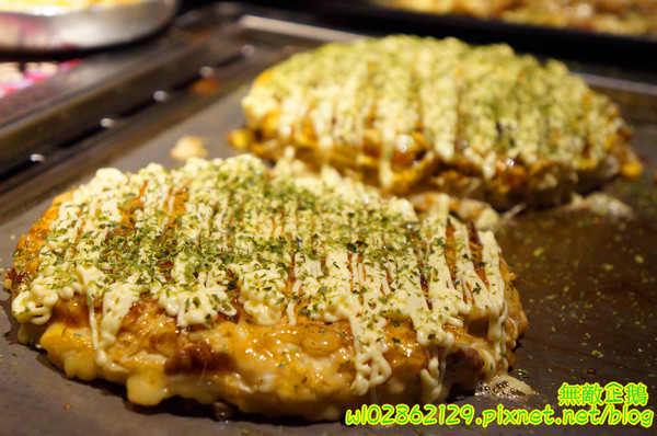 愛夏子あいさつ(海安店):【台南-中西區】Show timex道地日式料理...半熟蛋牽絲起士麻糬/廣島燒/大阪燒《愛夏子あいさつ》