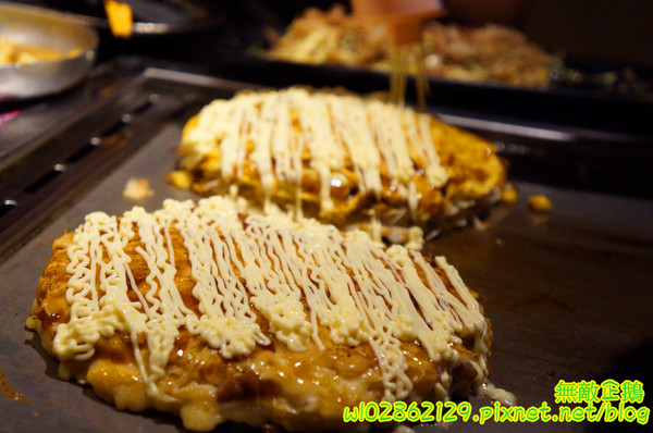 愛夏子あいさつ(海安店):【台南-中西區】Show timex道地日式料理...半熟蛋牽絲起士麻糬/廣島燒/大阪燒《愛夏子あいさつ》