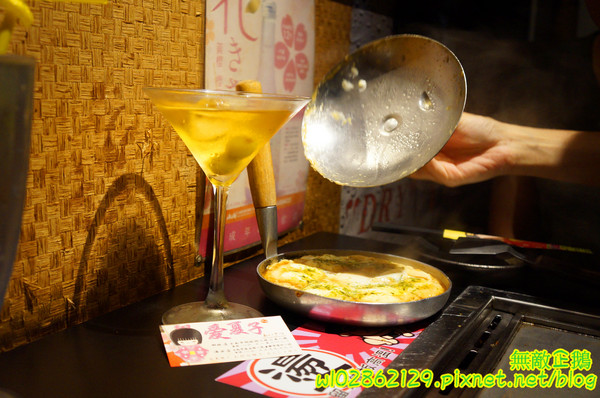 愛夏子あいさつ(海安店):【台南-中西區】Show timex道地日式料理...半熟蛋牽絲起士麻糬/廣島燒/大阪燒《愛夏子あいさつ》