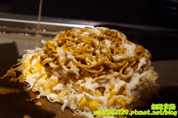 愛夏子あいさつ(海安店):【台南-中西區】Show timex道地日式料理...半熟蛋牽絲起士麻糬/廣島燒/大阪燒《愛夏子あいさつ》