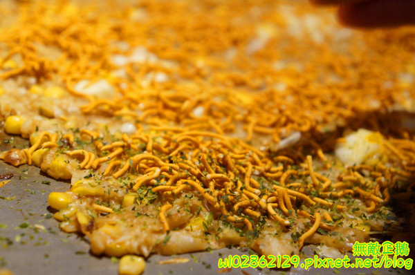 愛夏子あいさつ(海安店):【台南-中西區】Show timex道地日式料理...半熟蛋牽絲起士麻糬/廣島燒/大阪燒《愛夏子あいさつ》