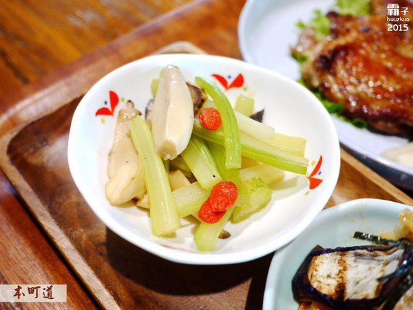 本町道213巷:本町道213巷,日式老房有著精緻定食及中式甜點