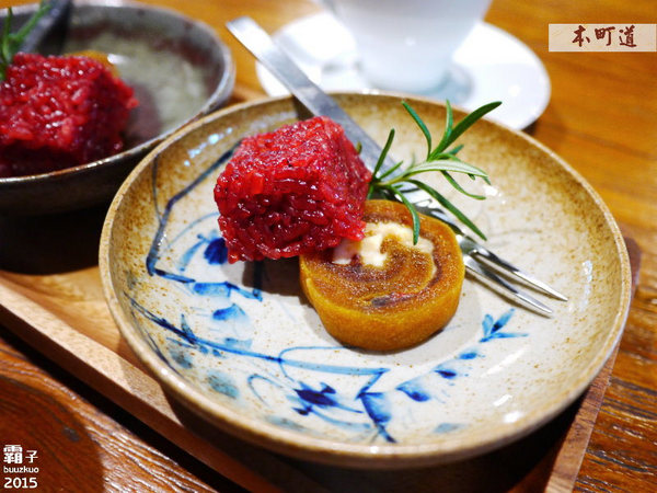 本町道213巷:本町道213巷,日式老房有著精緻定食及中式甜點