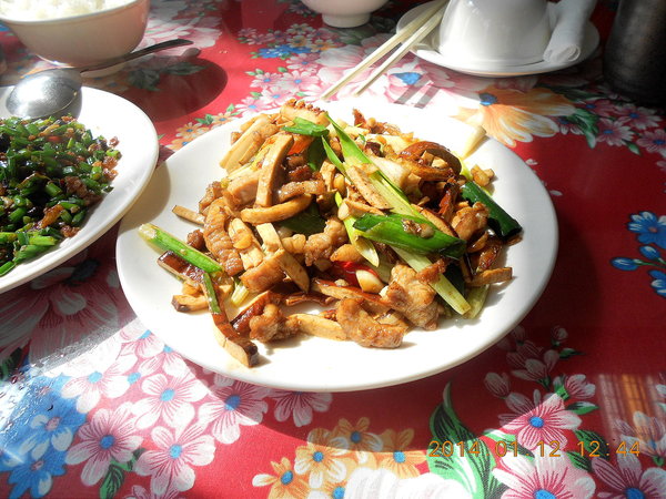 滿家小館：滿家小館-高雄市前金區五福三路124號