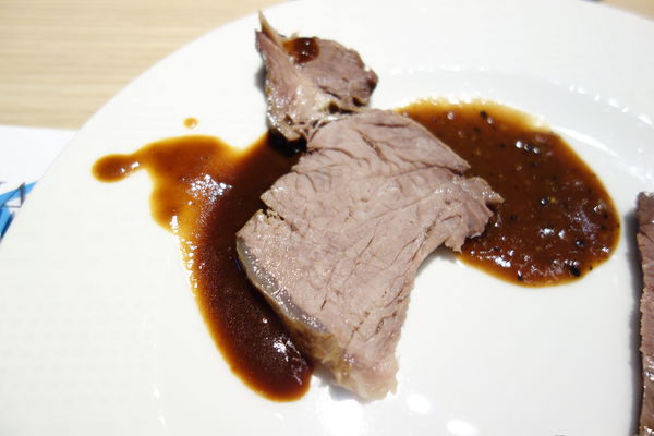 漢來海港自助餐廳：南紡夢時代 漢來海港自助餐廳 海港城 ~新鮮紅蟳吃免驚><