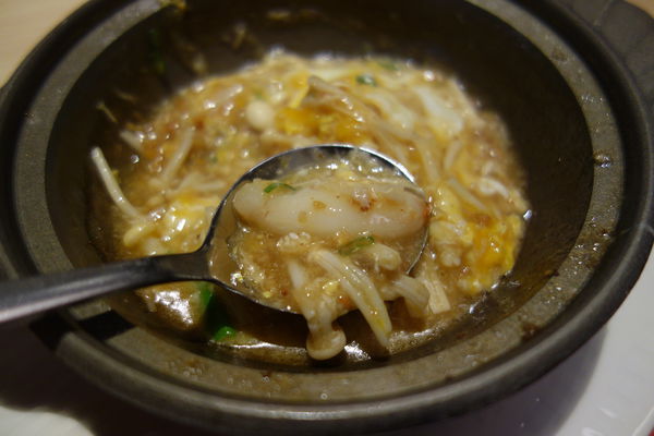 漢來海港自助餐廳：南紡夢時代 漢來海港自助餐廳 海港城 ~新鮮紅蟳吃免驚><