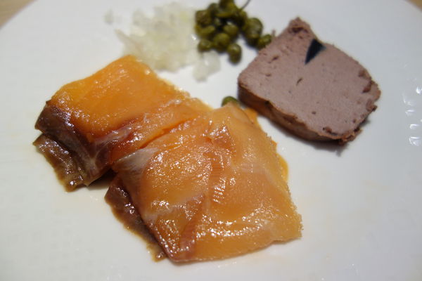 漢來海港自助餐廳：南紡夢時代 漢來海港自助餐廳 海港城 ~新鮮紅蟳吃免驚><