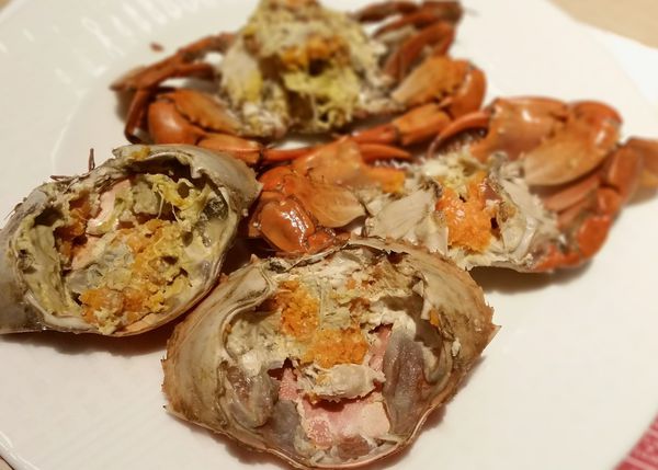 漢來海港自助餐廳：南紡夢時代 漢來海港自助餐廳 海港城 ~新鮮紅蟳吃免驚><