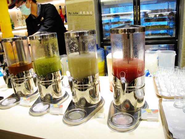 漢來海港自助餐廳：台南 東區 ．Buffet 無限量供應 南紡夢時代 漢來海港餐廳