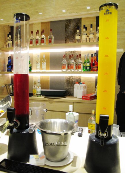 漢來海港自助餐廳：台南 東區 ．Buffet 無限量供應 南紡夢時代 漢來海港餐廳