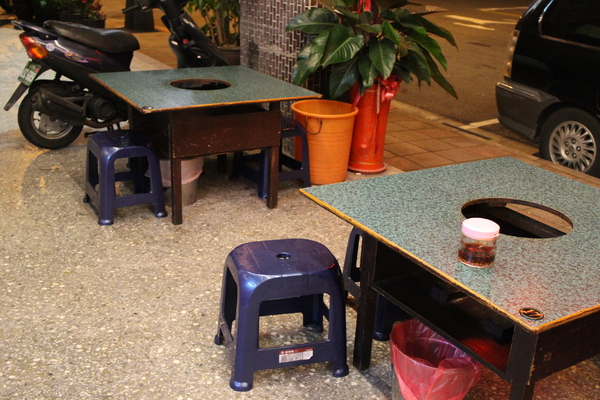 宣德炭燒羊肉爐(總店)：非凡大探索採訪台北‧文山區「宣德炭燒羊肉爐」捷運