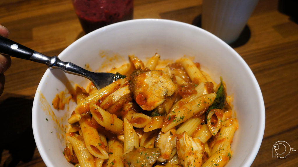 蕃茄辣味雞肉麵