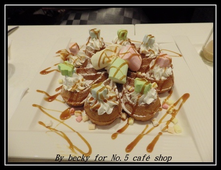 No.5 Cafe:<市政府捷運站>名媛貴婦指定店及適合下午茶的去處~No.5 café