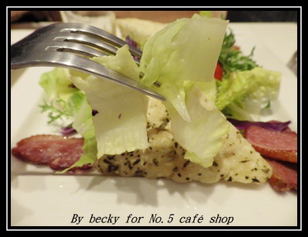 No.5 Cafe:<市政府捷運站>名媛貴婦指定店及適合下午茶的去處~No.5 café