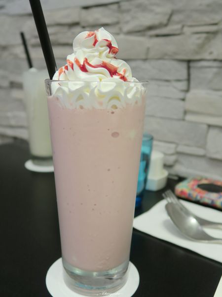 哈克廚房：台北 捷運市政府站 Hack Bistro 哈克廚房~好吃三重奏美味烤薄餅