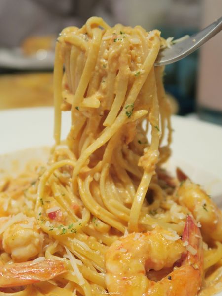 哈克廚房：台北 捷運市政府站 Hack Bistro 哈克廚房~好吃三重奏美味烤薄餅