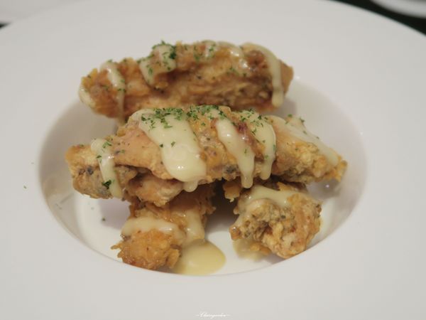 哈克廚房：台北 捷運市政府站 Hack Bistro 哈克廚房~好吃三重奏美味烤薄餅