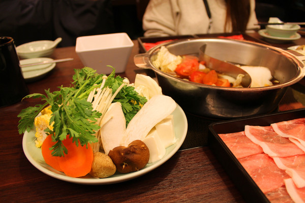 Mo-Mo-Paradise：[台南]最好吃的壽喜燒終於來台南了!!!!! Mo-Mo-Paradise