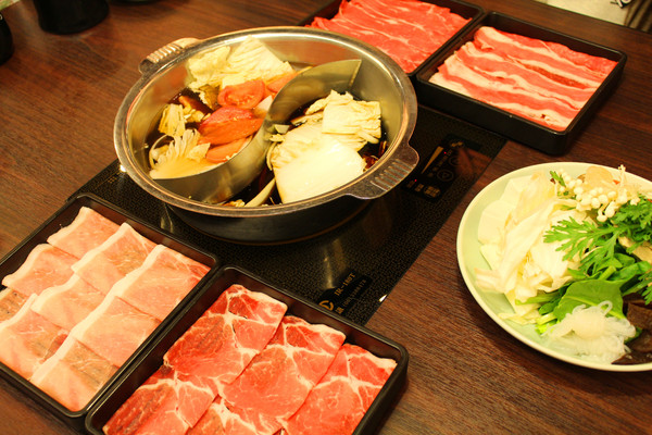 Mo-Mo-Paradise：[台南]最好吃的壽喜燒終於來台南了!!!!! Mo-Mo-Paradise