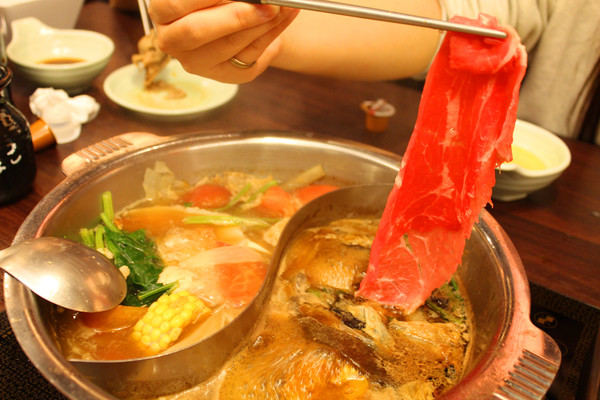 Mo-Mo-Paradise：[台南]最好吃的壽喜燒終於來台南了!!!!! Mo-Mo-Paradise