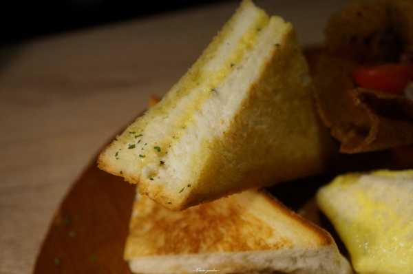 Boots:台北 捷運市政府站Boots~滿天星空下享美味創意餐點