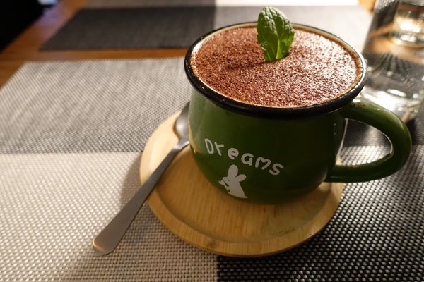 Boots：(胖樺食記)信義區溫馨時尚小餐館『Boots』。近捷運市政府站，美味餐點如藝術品般華麗