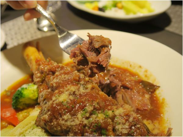 荒漠甘泉音樂音響主題餐廳：台北 捷運公館站 荒漠甘泉~滿滿音樂分子流竄的美食饗宴