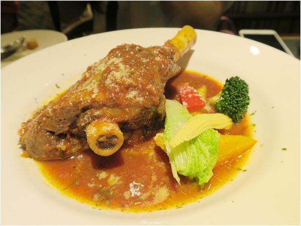 荒漠甘泉音樂音響主題餐廳：台北 捷運公館站 荒漠甘泉~滿滿音樂分子流竄的美食饗宴