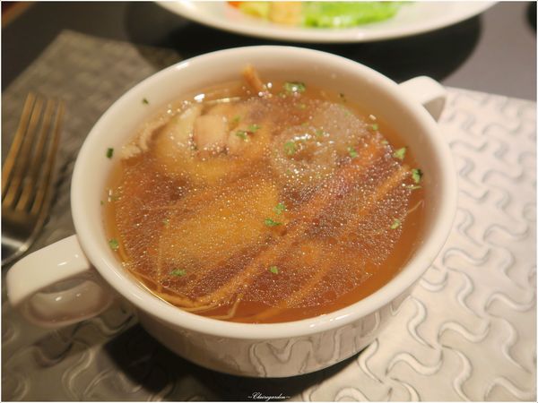 荒漠甘泉音樂音響主題餐廳：台北 捷運公館站 荒漠甘泉~滿滿音樂分子流竄的美食饗宴