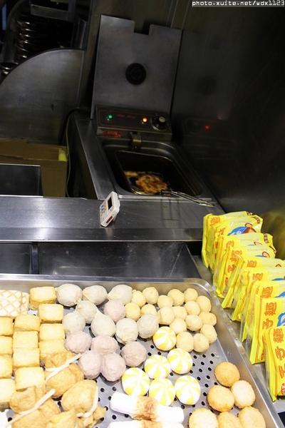 彤關東煮專賣店：彤關東煮專賣店✪每一樣都好吃，我還要再來吃唷~104.01.15