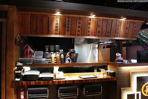 彤關東煮專賣店：彤關東煮專賣店✪每一樣都好吃，我還要再來吃唷~104.01.15